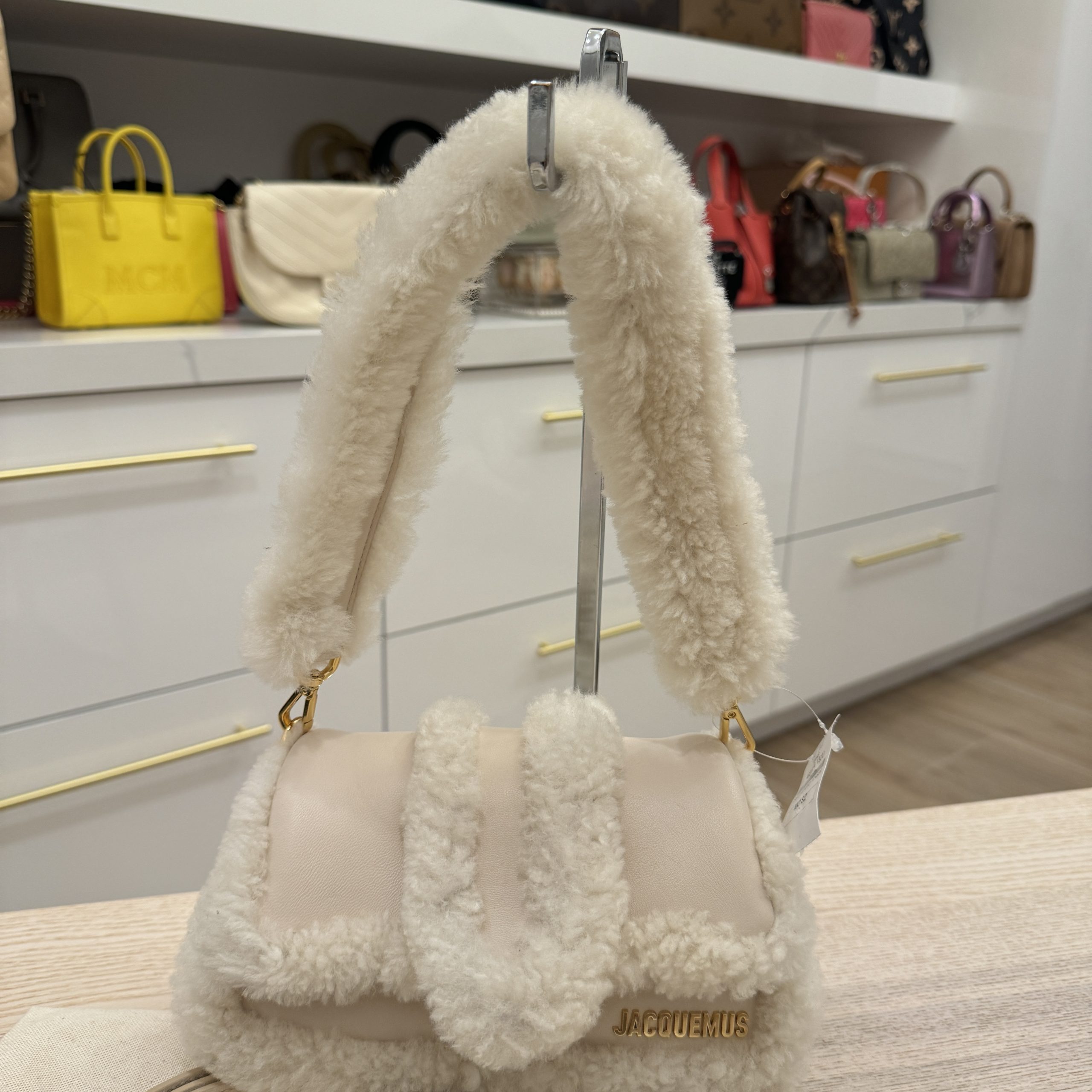 【Jacquemus】Le Petit Bambimou Doux Shoulder Bag Jacquemus Le Petit Bambimou Shoulder Bag | Brown | FARFETCH
