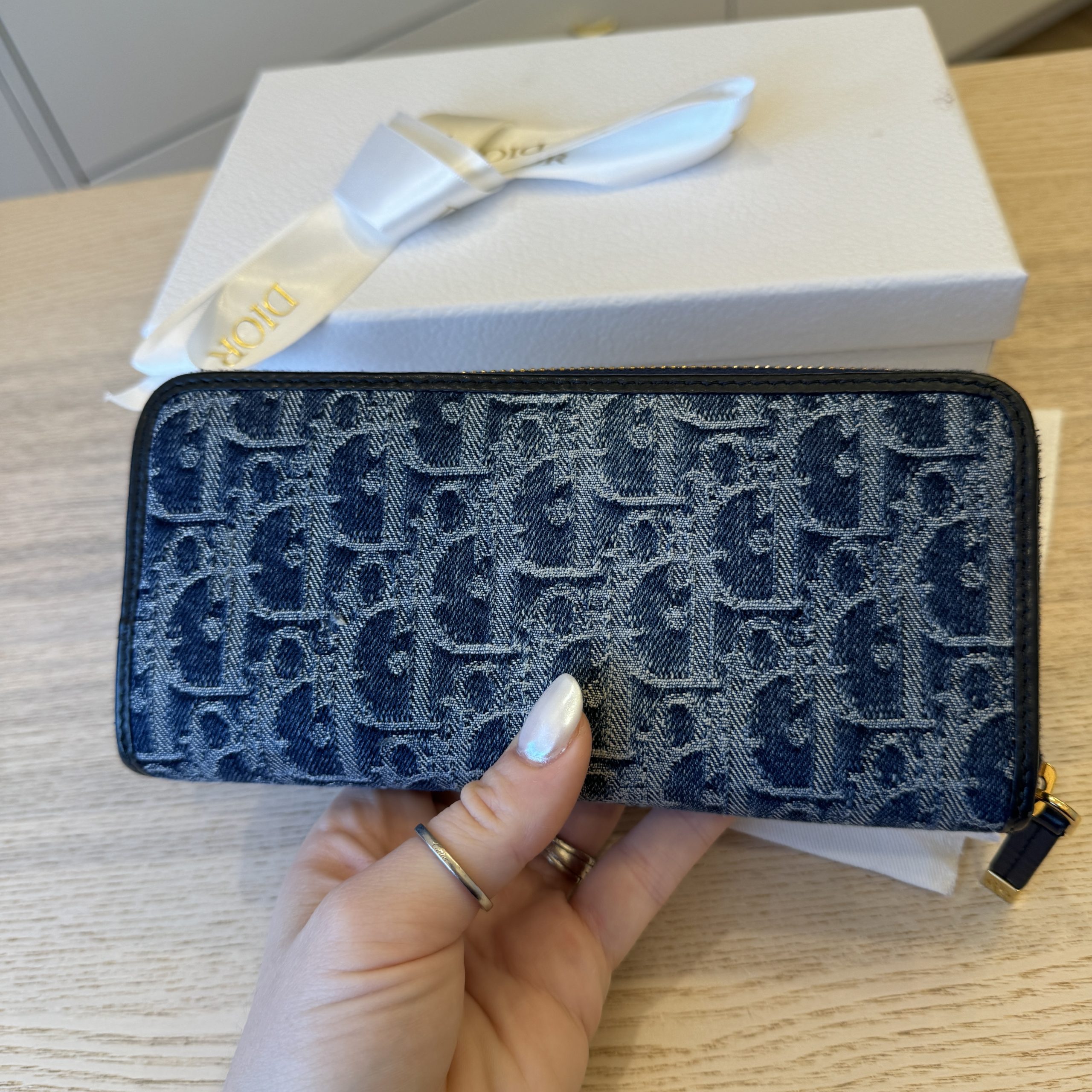 CHRISTIAN DIOR 30 Montaigne Voyageur Long Wallet Denim
