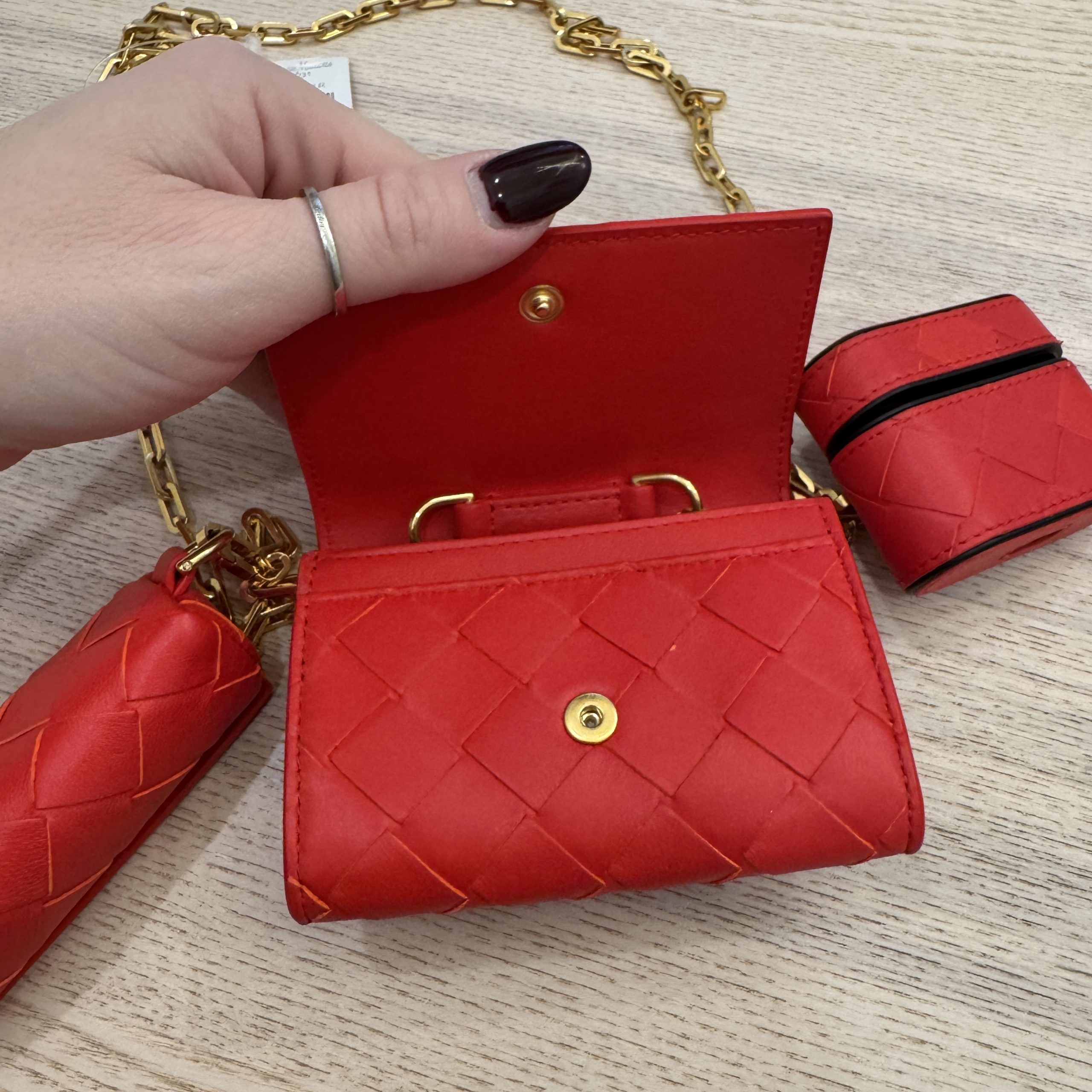 超美品　BOTTEGA VENETA Card Case On Chain Bottega Veneta Card Case On Chain with Accessory in Black