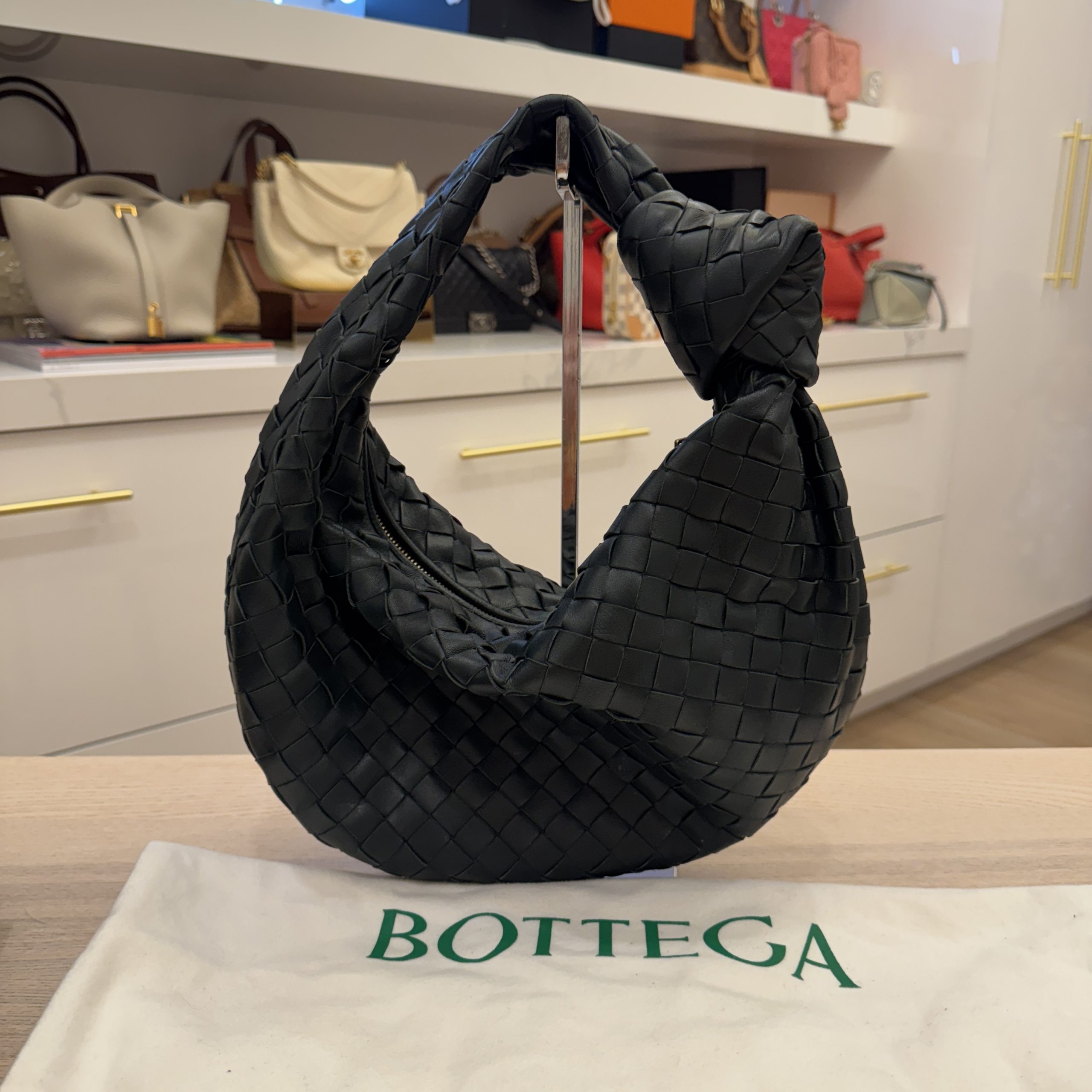 Bottega veneta maxi jodie hotsell