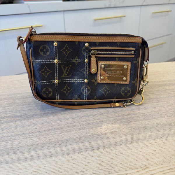 Louis Vuitton Monogram Riveting Pochette Accessories + Key Ring