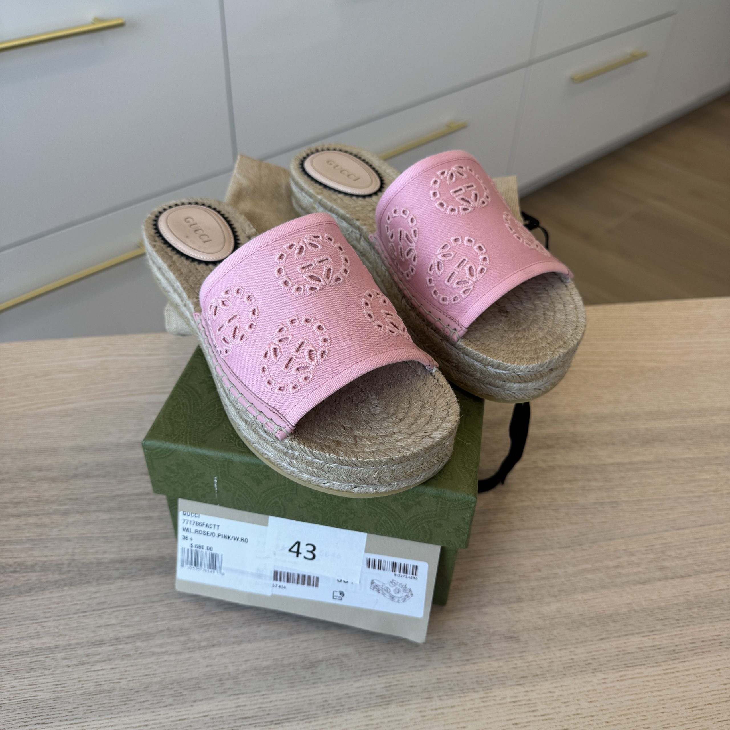 Gucci Women's Espadrille Sandals Pink 38.5