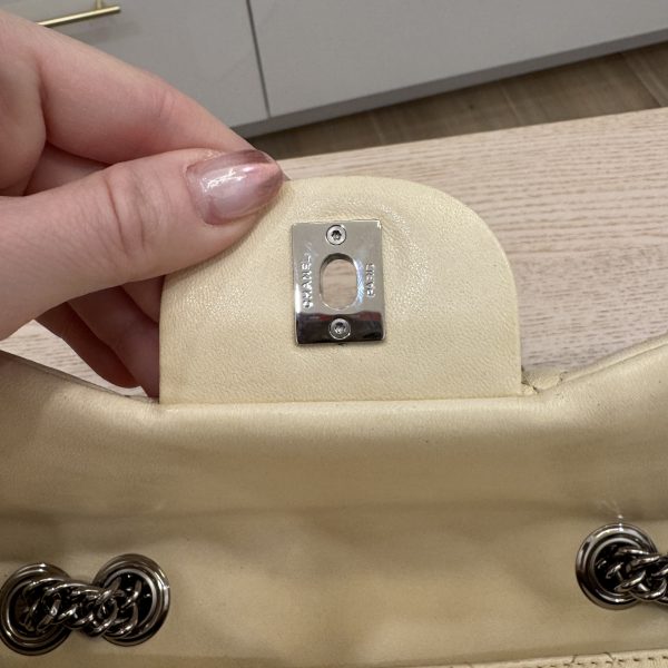 Chanel Washed Lambskin Quilted Jumbo Single Flap Bijoux Chain Ivory