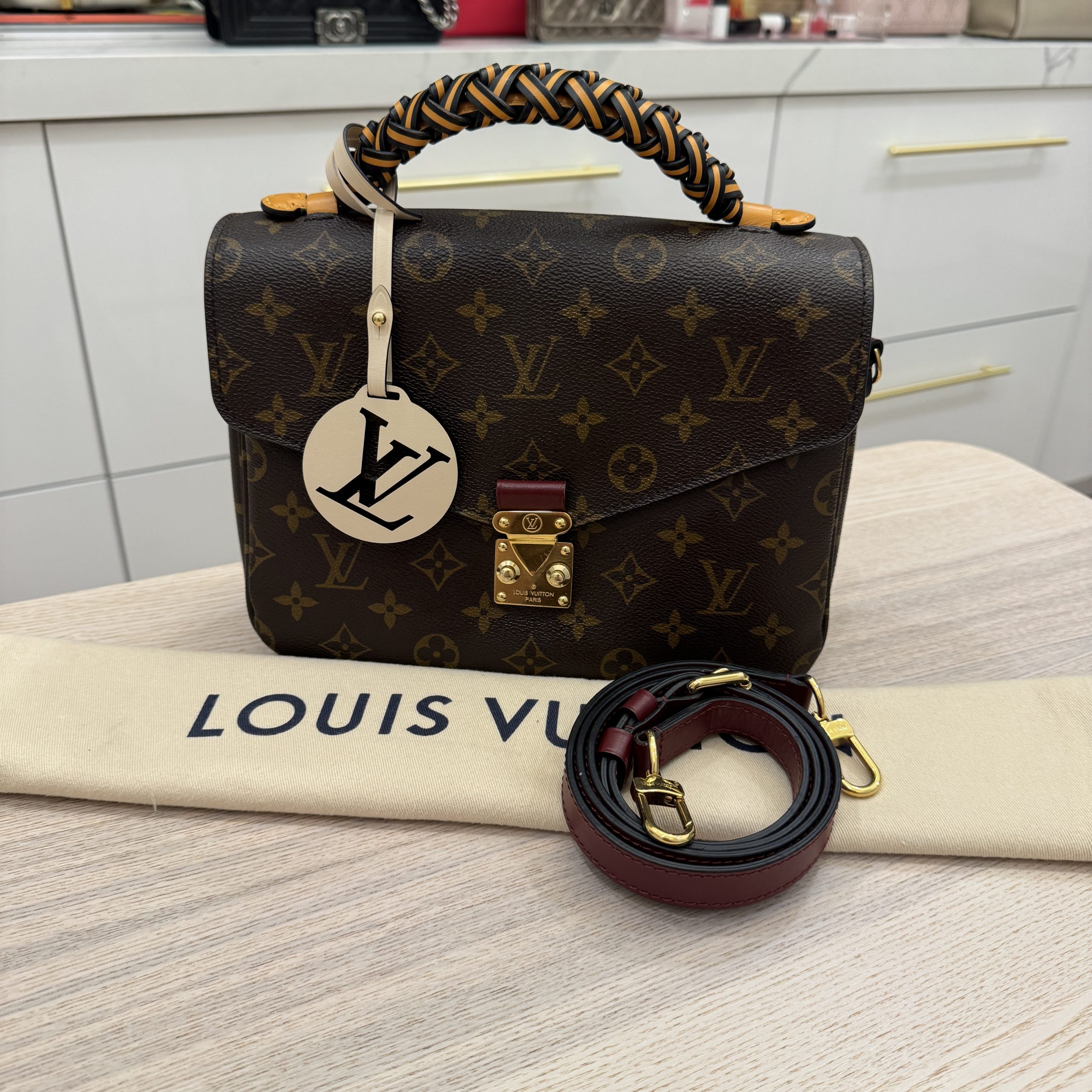 Louis Vuitton Braided Handle Pochette Metis Classic Monogram