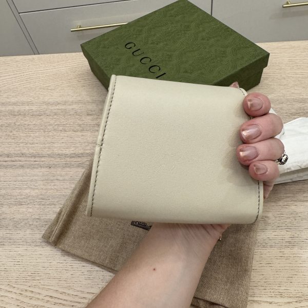 Gucci Blondie Medium Chain Wallet in Ivory Leather with Gold-Tone Hardware