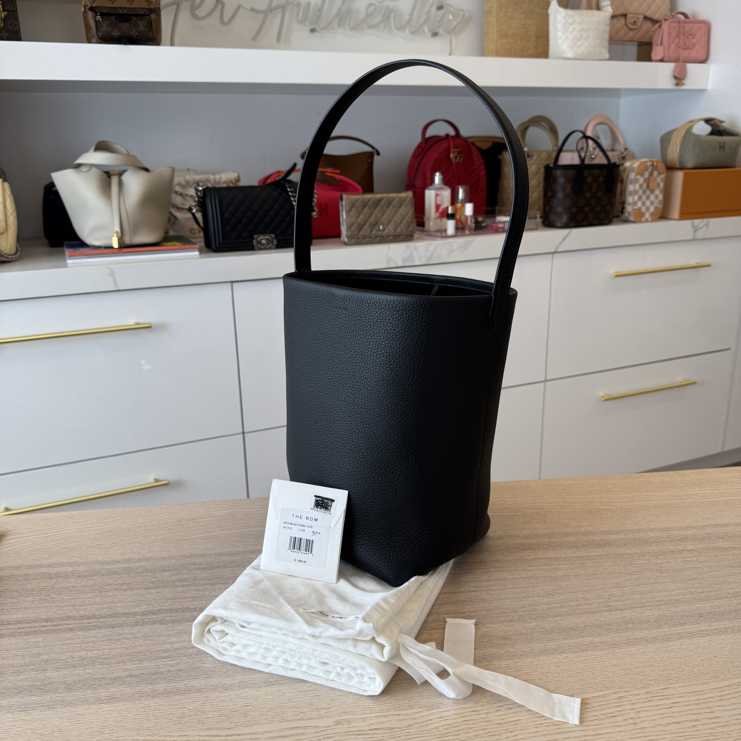 The Row Grained Calfskin Medium N/S Park Tote Black