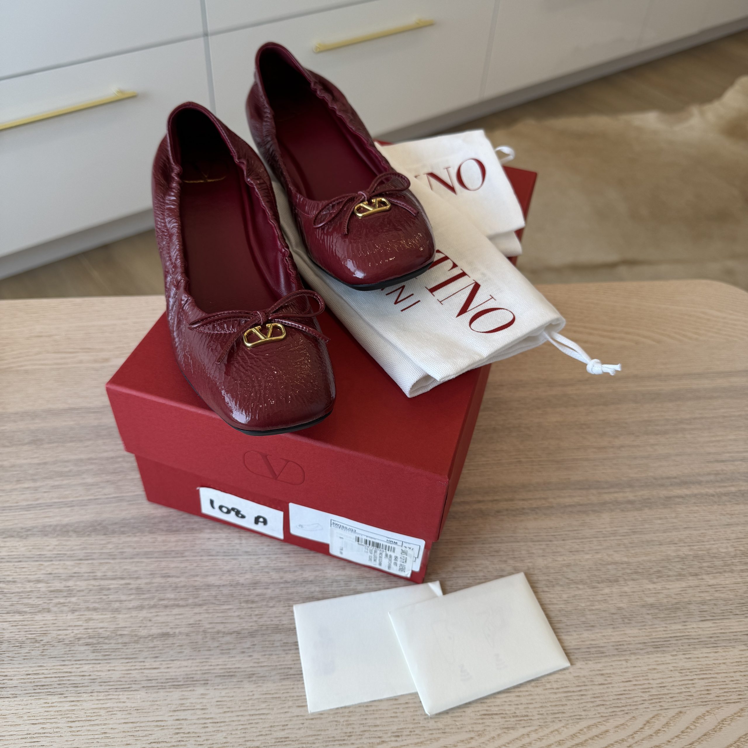 Valentino Garavani VLogo Signature Patent Leather Ballet Flats Size 37.5