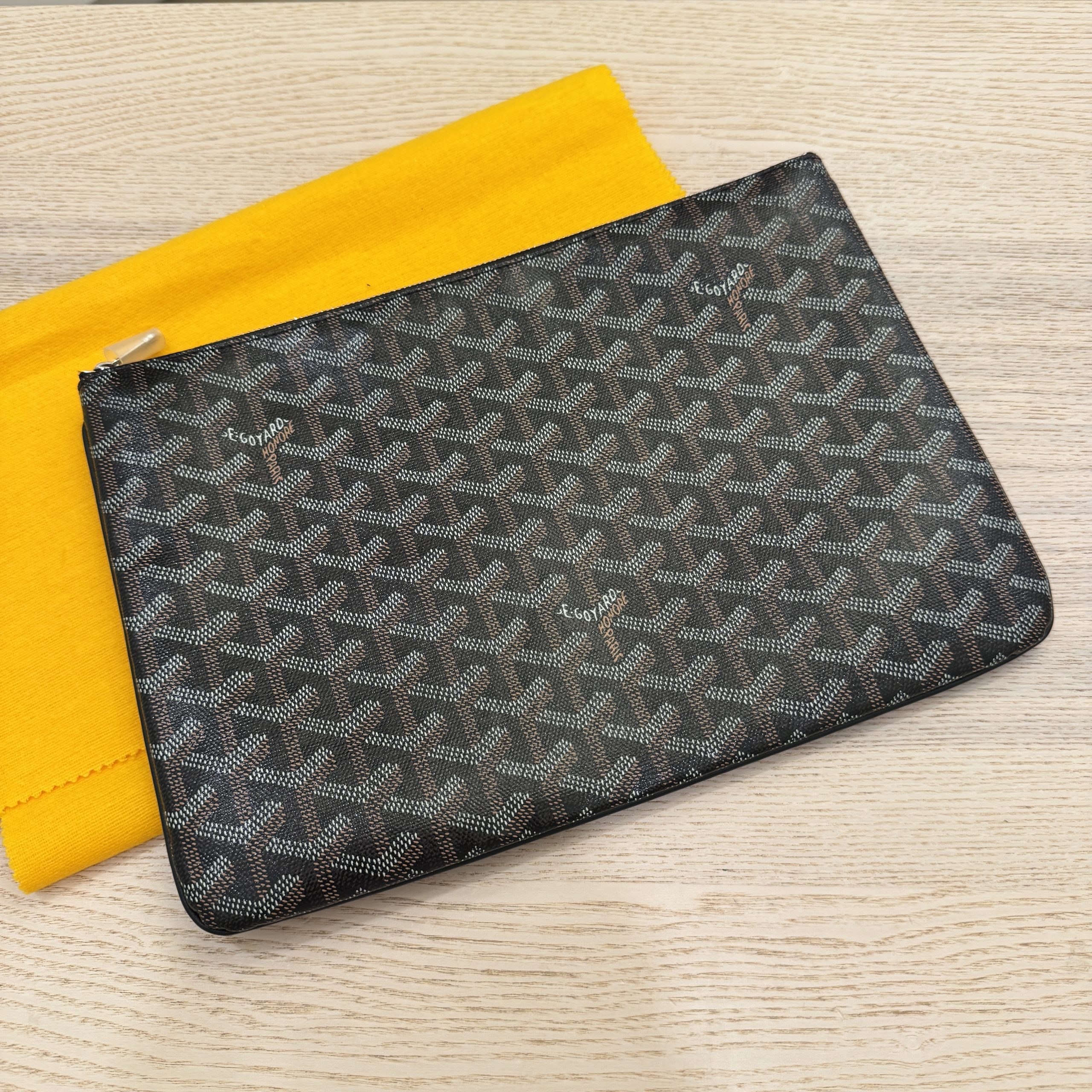 Goyard Goyardine Senat Pochette MM Black