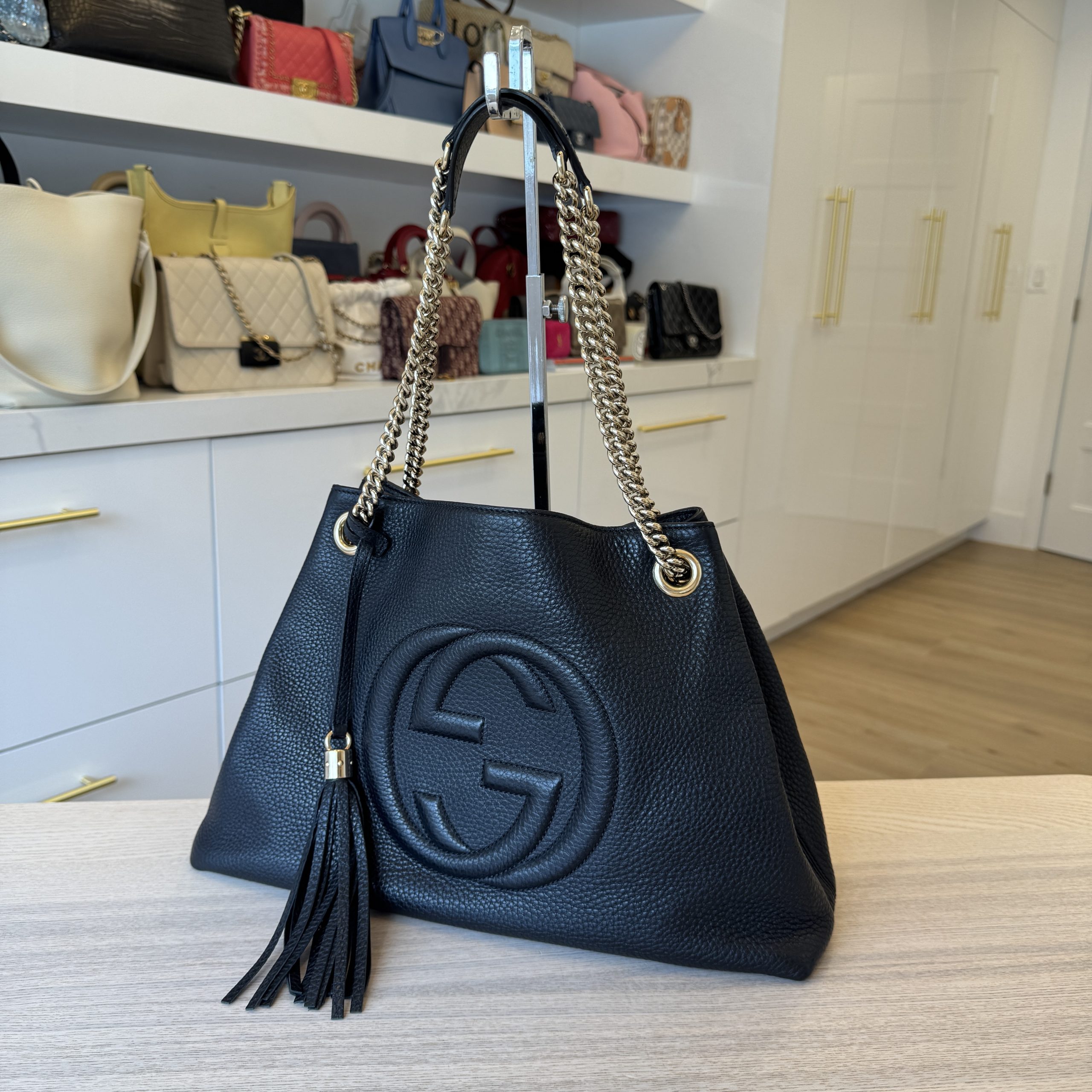 Gucci Pebbled Calfskin Medium Soho Chain Shoulder Bag Black