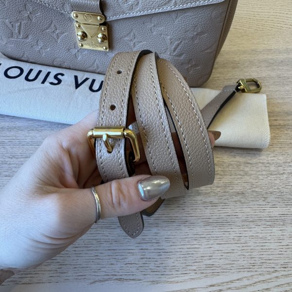 Louis Vuitton Empreinte Pochette Metis Beige