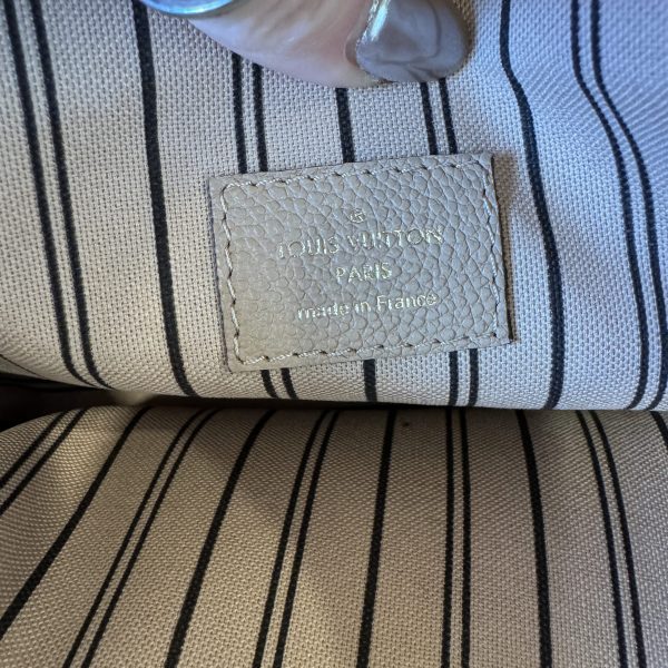 Louis Vuitton Empreinte Pochette Metis Beige