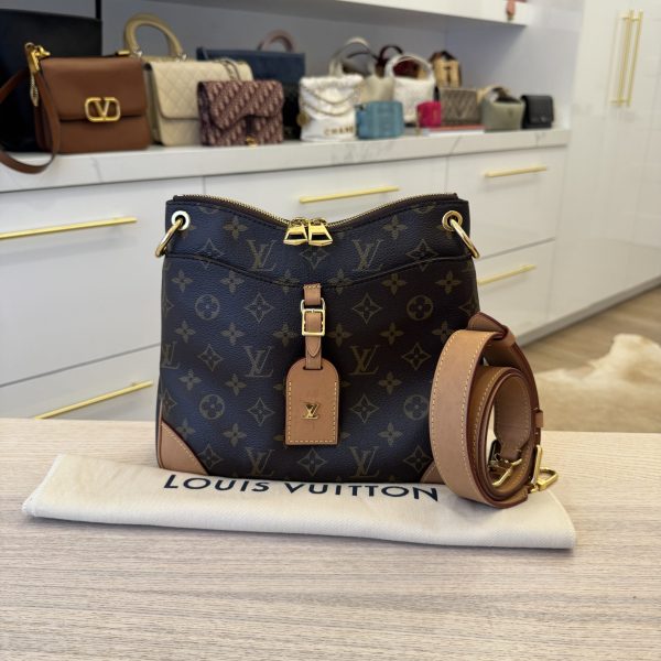 Louis Vuitton Monogram Odeon PM Vachetta