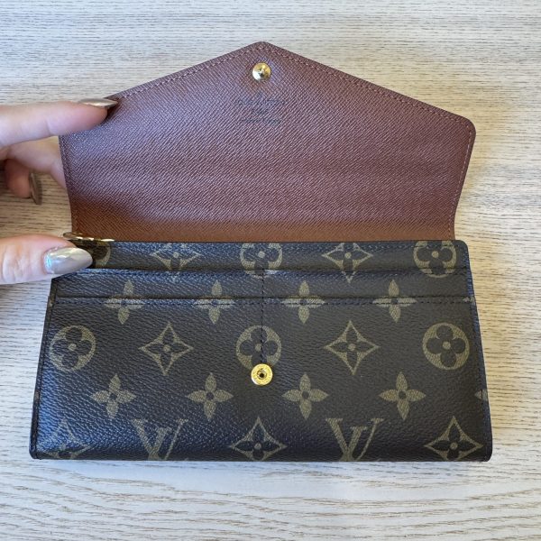 Louis Vuitton Monogram Sarah Wallet