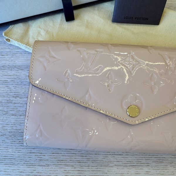 Louis Vuitton Monogram Vernis Sarah Wallet Rose Ballerine