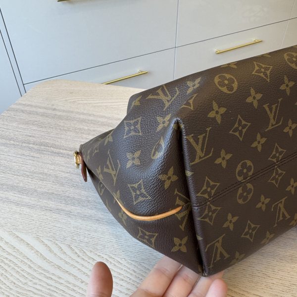 Louis Vuitton Monogram Turenne MM
