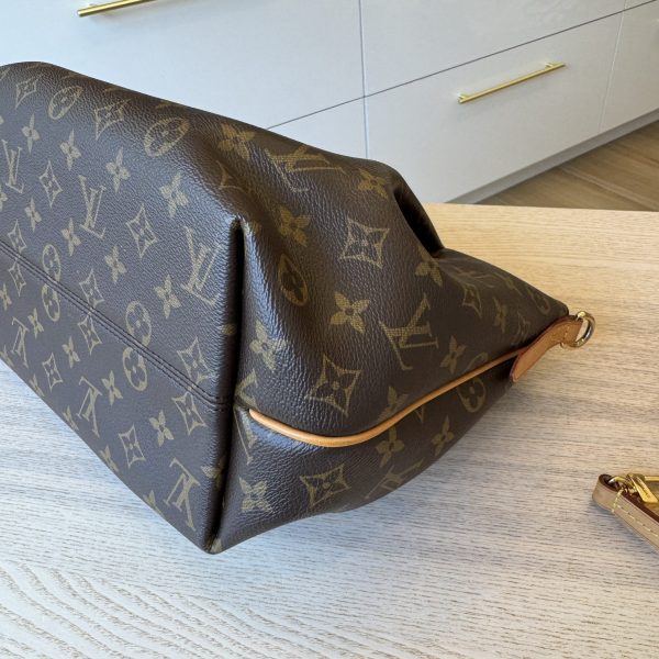 Louis Vuitton Monogram Turenne MM