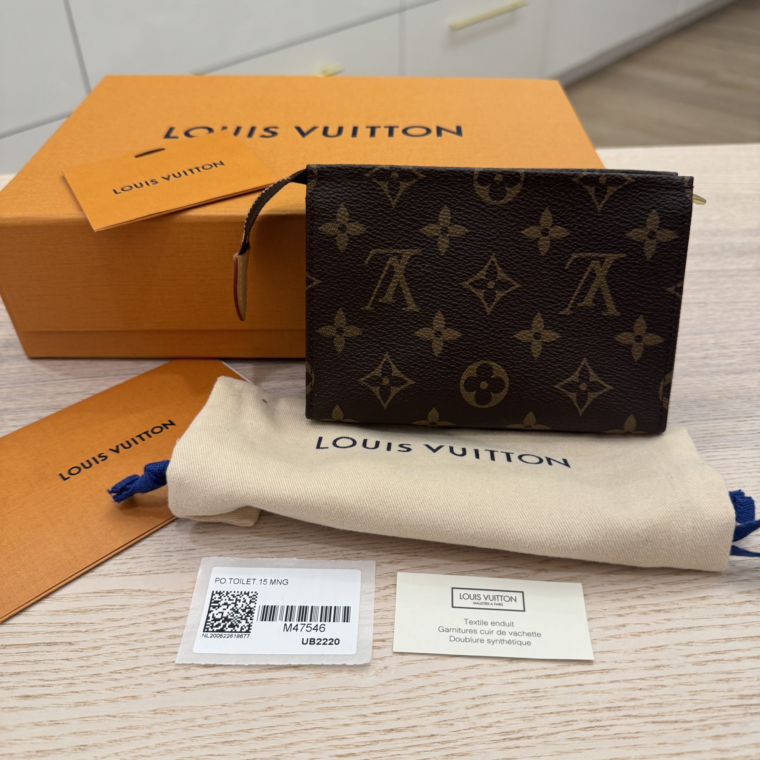 Louis Vuitton Monogram Toiletry 15