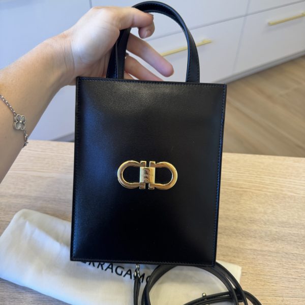 Salvatore Ferragamo Gancini-plaque Leather Minibag Black