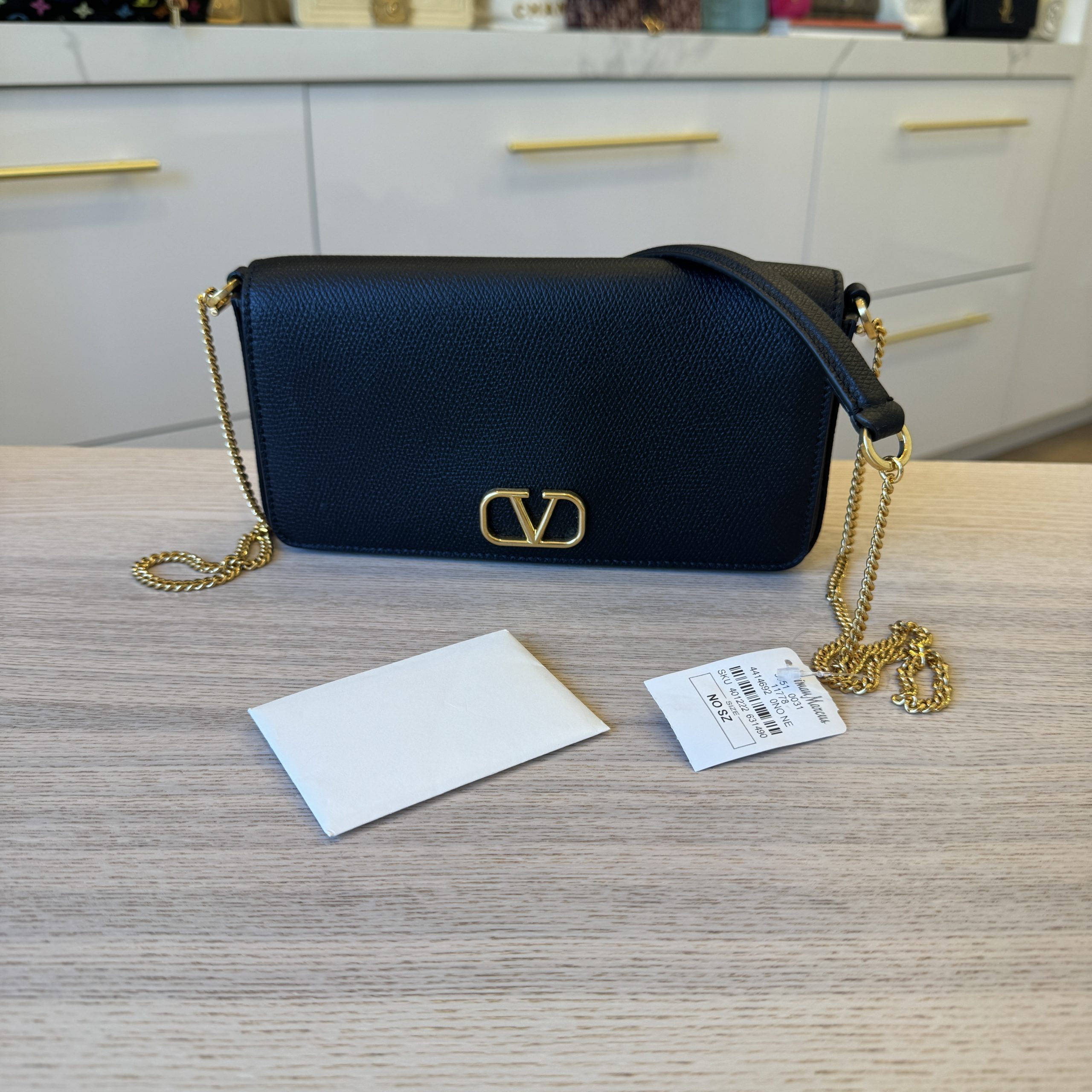 Valentino Garavani Vlogo Signature Grainy Calfskin Wallet with chain Black