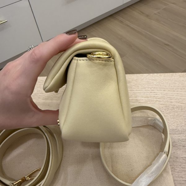 Jacquemus Le Petit Bambimou Shoulder Bag Ivory