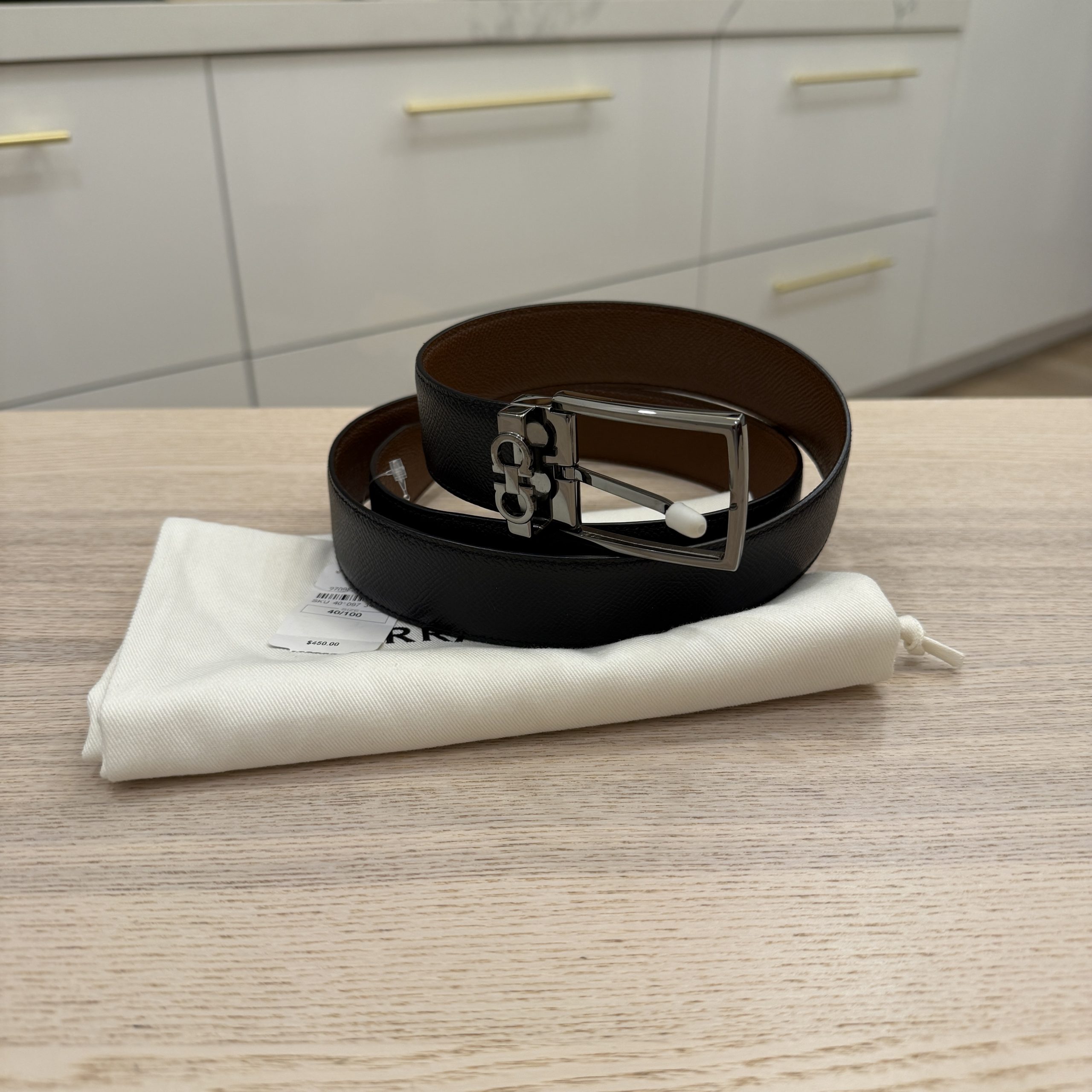 Salvatore Ferragamo Men's Textured Leather Belt with Gancini Detail with Shiny Gunmetal 40 IN / 100 Cm
