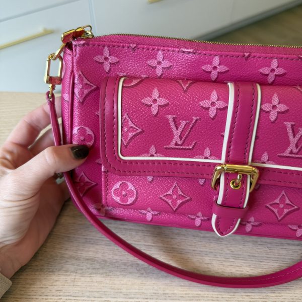 Louis Vuitton Monogram Fall For You Maxi Multi Pochette Accessories Fuchsia
