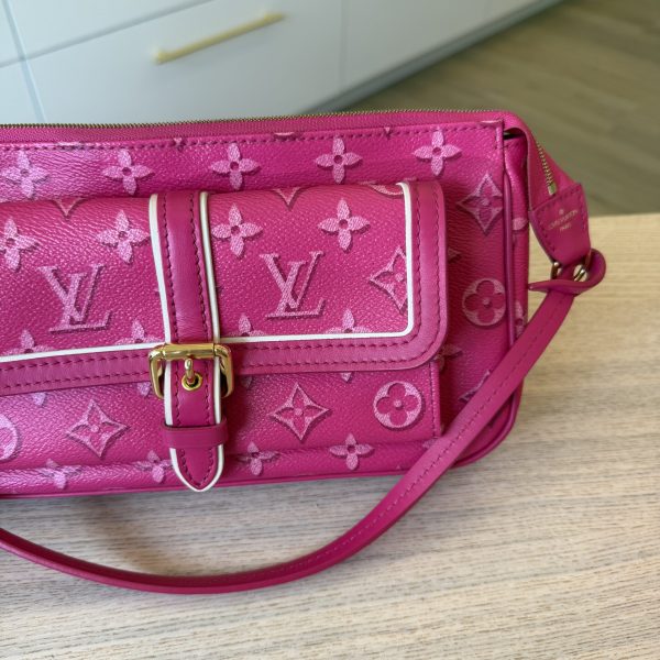 Louis Vuitton Monogram Fall For You Maxi Multi Pochette Accessories Fuchsia