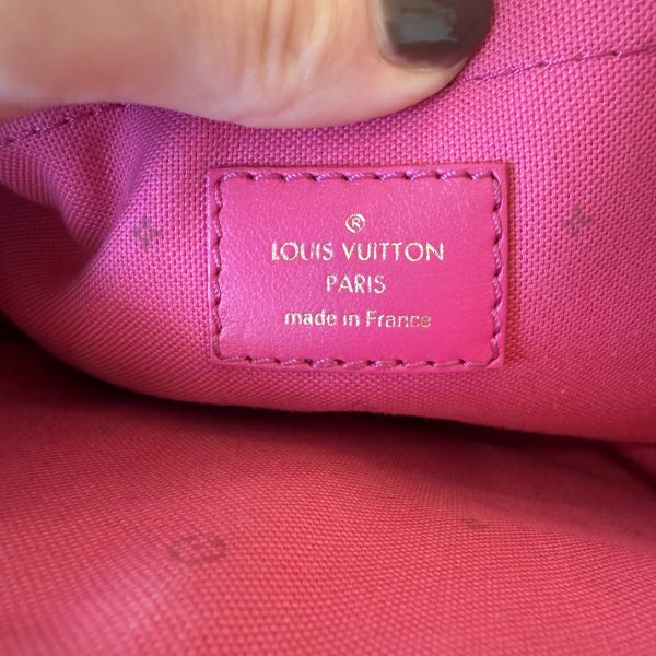Louis Vuitton Monogram Fall For You Maxi Multi Pochette Accessories Fuchsia