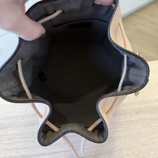 Fendi Vitello Grace Matte F is Fendi Grande Mon Tresor Bucket Bag Camelia