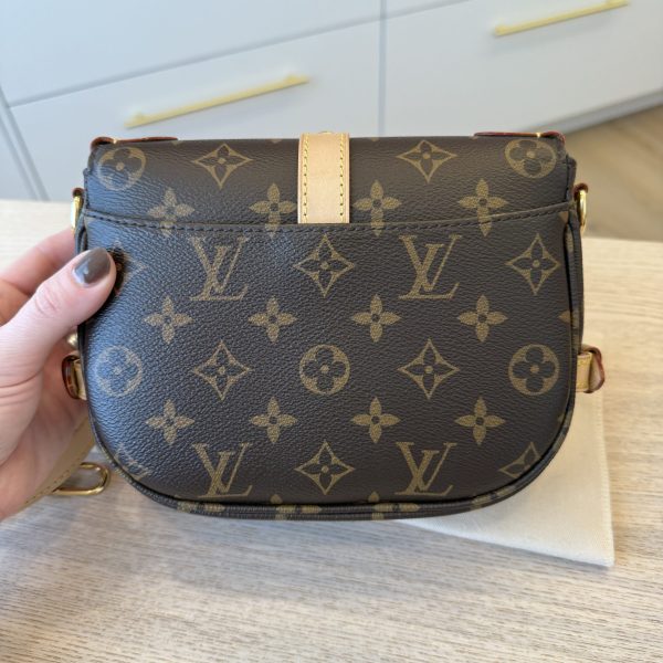 Louis Vuitton Monogram Saumur BB