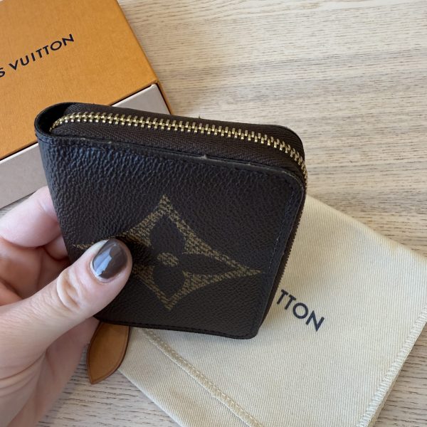 Louis Vuitton Monogram Giant Zippy Coin Purse