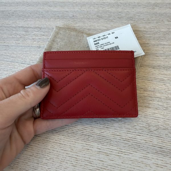 Gucci Calfskin Matelasse GG Marmont Card Holder Red