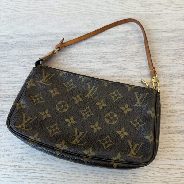 Louis Vuitton Monogram Pochette Accessories