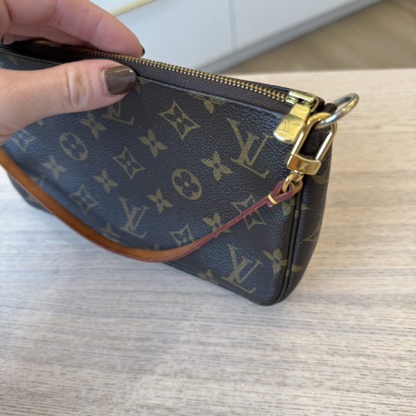 Louis Vuitton Monogram Pochette Accessories