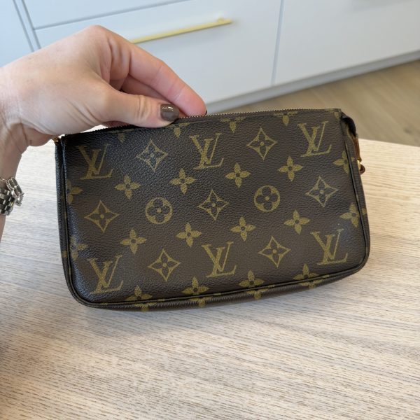 Louis Vuitton Monogram Pochette Accessories