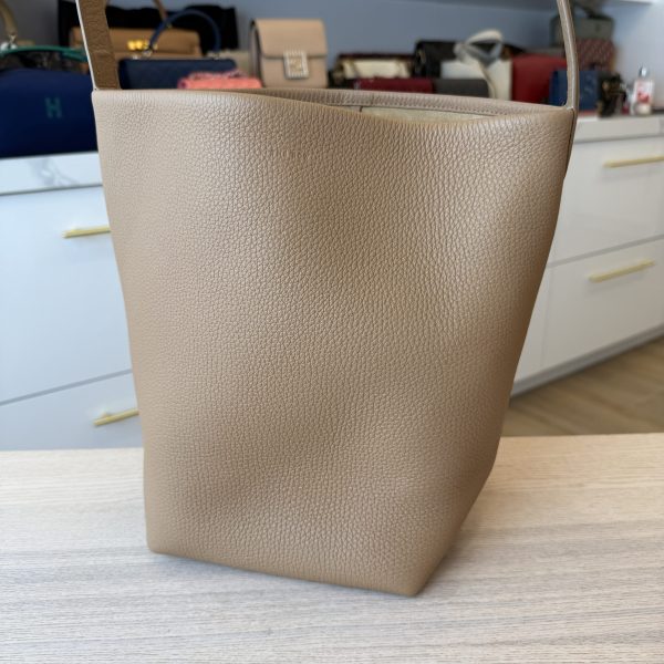 The Row Grained Calfskin Medium N/S Park Tote Cinnamon