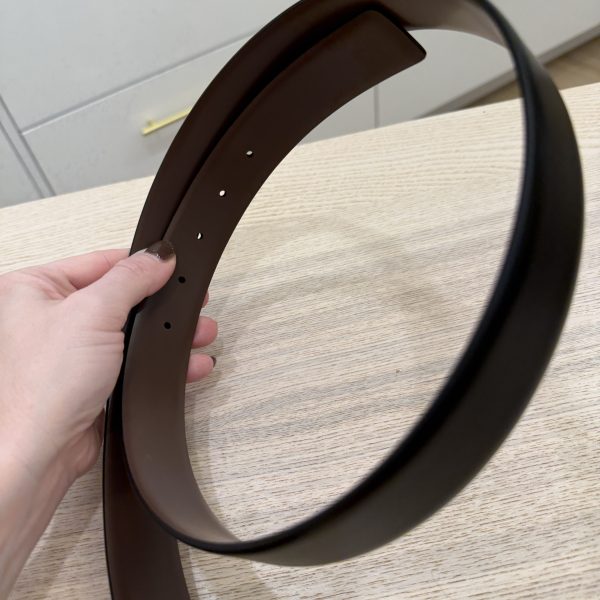 Salvatore Ferragamo Reversible and Adjustable Gancini Belt 38/95 Black and Brown