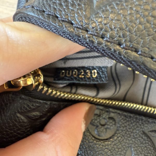 Louis Vuitton Empreinte Pochette Metis Noir
