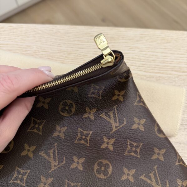 Louis Vuitton Monogram Etui Voyage MM Pouch