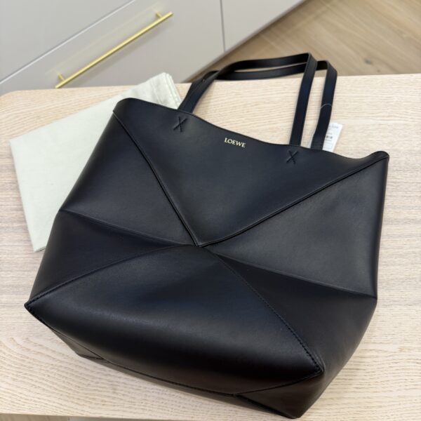 Loewe Medium Puzzle Fold Tote in Shiny Calfskin Black
