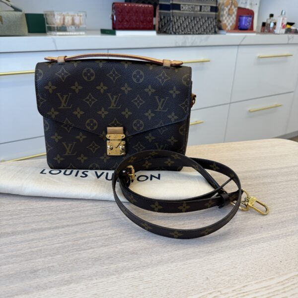 Louis Vuitton Monogram Pochette Metis