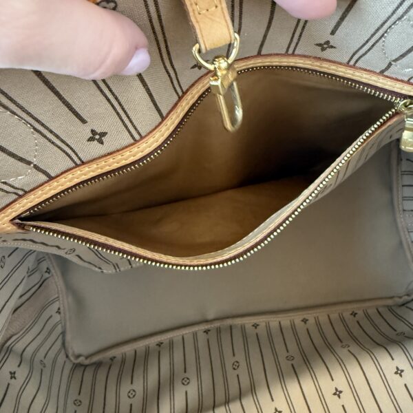 Louis Vuitton Monogram Neverfull GM Beige