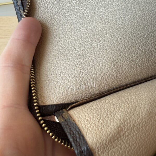 Louis Vuitton Monogram Toiletry 26