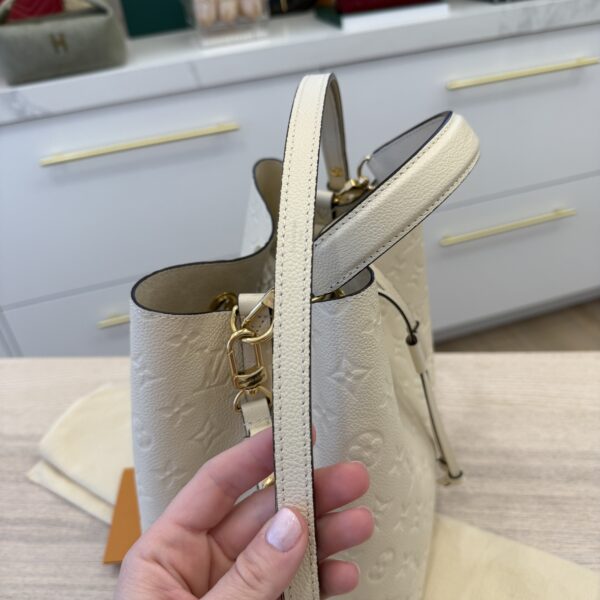 Louis Vuitton Empreinte Neonoe MM Cream