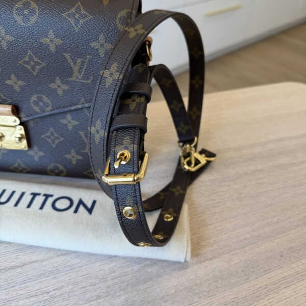 Louis Vuitton Monogram Pochette Metis