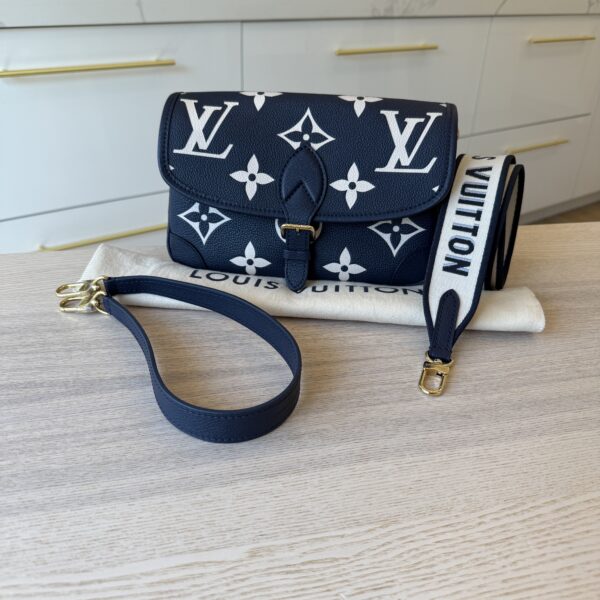 Louis Vuitton Empreinte Giant Monogram Diane Navy Creme