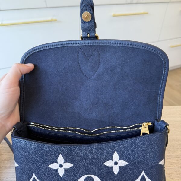 Louis Vuitton Empreinte Giant Monogram Diane Navy Creme