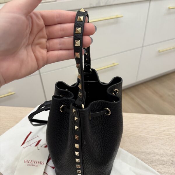 Valentino Garavani Rockstud Grainy Calfskin Bucket Bag Black