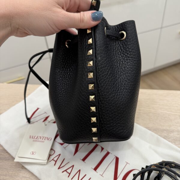 Valentino Garavani Rockstud Grainy Calfskin Bucket Bag Black