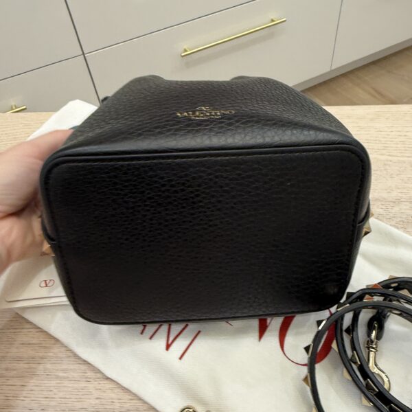 Valentino Garavani Rockstud Grainy Calfskin Bucket Bag Black